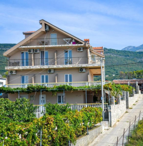 Гостиница Guest House Ivana  Тиват